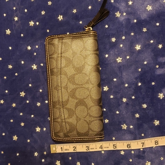 Coach Wallet - Picture 2 of 4